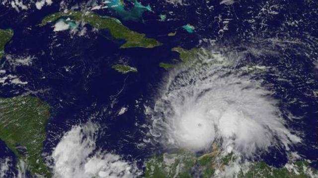 Así se prepara Jamaica para la llegada del huracán Matthew - 1