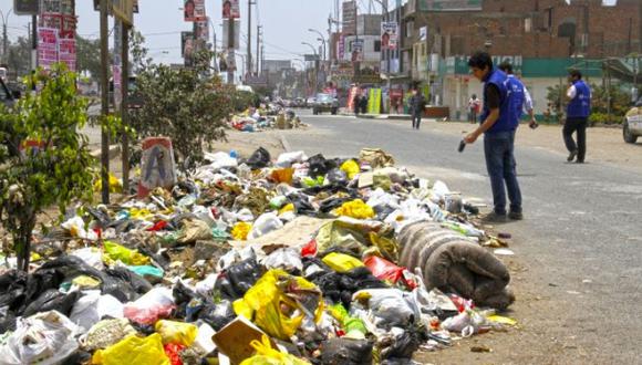 OEFA exige a municipio de Comas que recoja basura de las calles