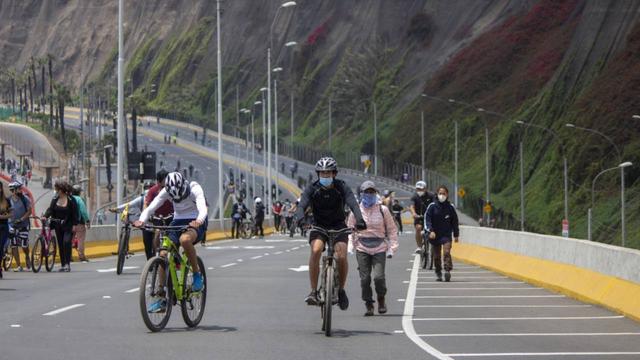 Conoce en esta nota las vías y horarios restringidos para los vehículos, debido a la iniciativa que fomenta la realización de deporte y recreación. (Foto: Municipalidad de Lima)