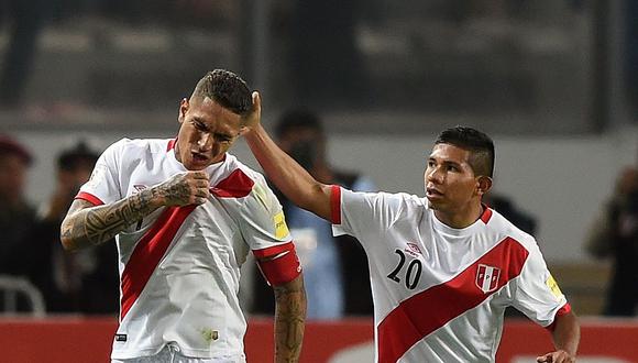 Paolo Guerrero es el futbolista más importante de la selección peruana. Su experiencia, liderazgo y comprensión fueron claves en el crecimiento de Edison Flores en el conjunto titular. (Foto: AFP)
