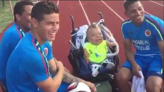 James Rodríguez compartió momento con joven que padece enanismo