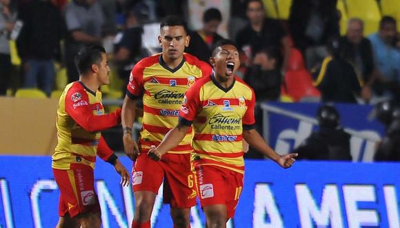 El mediocampista peruano anotó 7 goles en la Liga MX este 2019. Foto: AFP