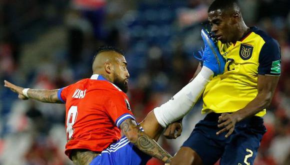 Arturo Vidal dejó con diez hombres a la selección chilena en el partido ante Ecuador. (Foto: AFP)