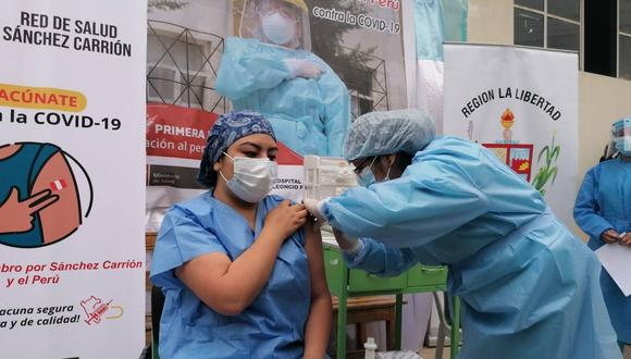 El proceso de inmunización empezó el 10 de febrero y tomó cinco días en cumplirse la meta. (Foto: Gobierno Regional La Libertad)