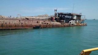 Piura: barcaza en desuso se hundió en mar de Talara