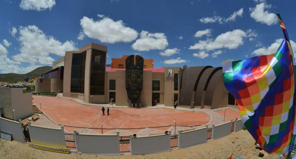 Vista del "Museo de la Revolución Democrática y Cultural" durante su inauguración en Orinoca, departamento de Oruro, oeste de Bolivia, el 2 de febrero de 2017. (Foto: AFP).