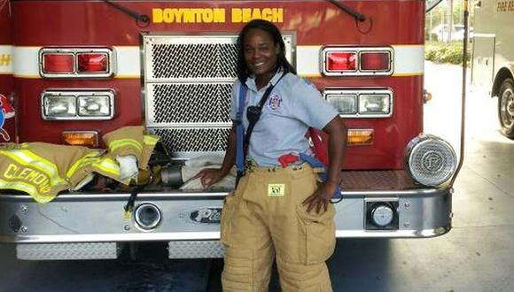 Latosha Clemons, la primera mujer de raza negra jefe de los bomberos de Boynton Beach. (Foto: Facebook Latosha Denise Clemons)