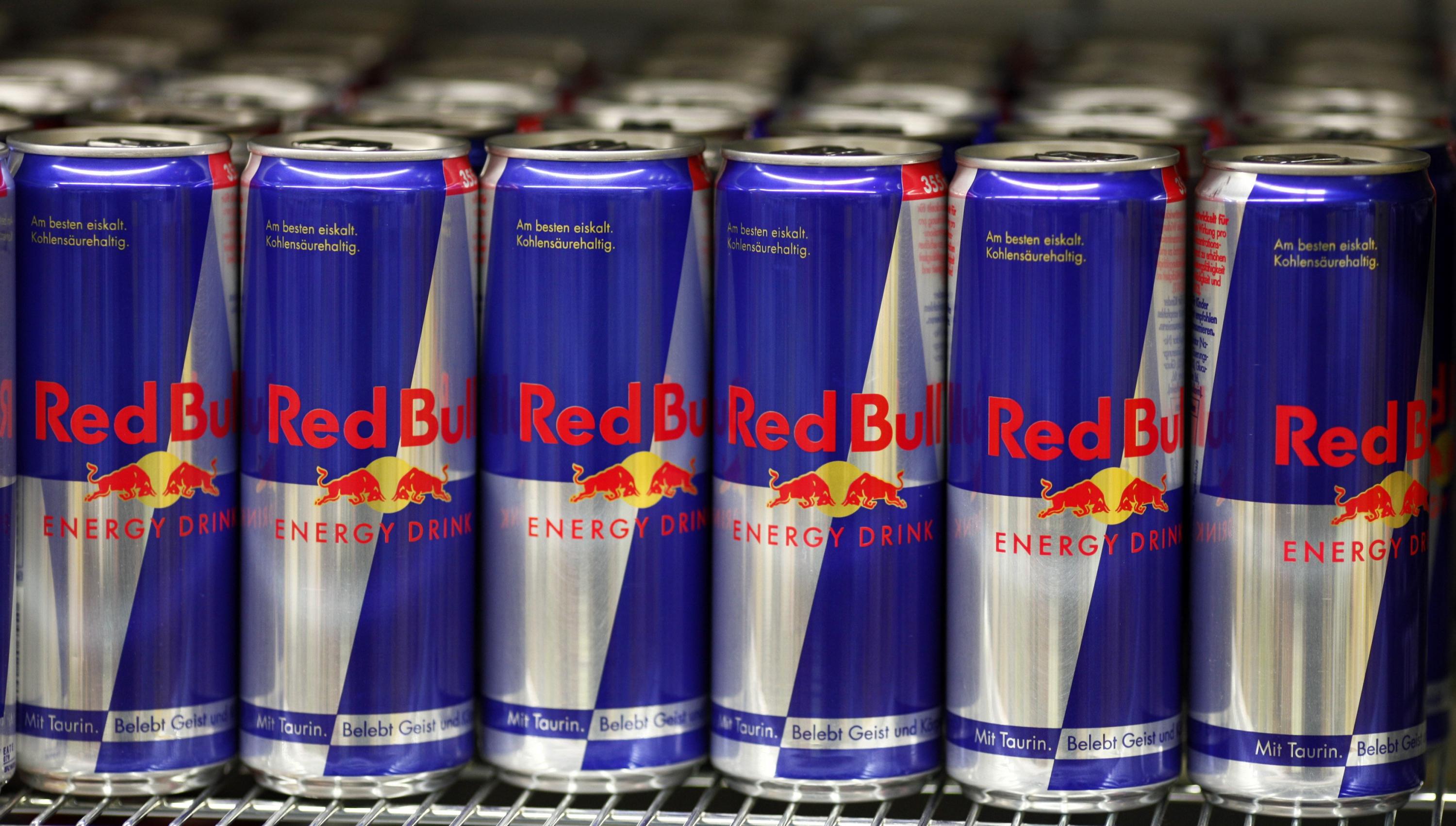 Red Bull, bebida energética distribuida por la compañía Red Bull GmbH, se ubica en la tercera posición. En el ránking su valor es de US$11.567 millones.