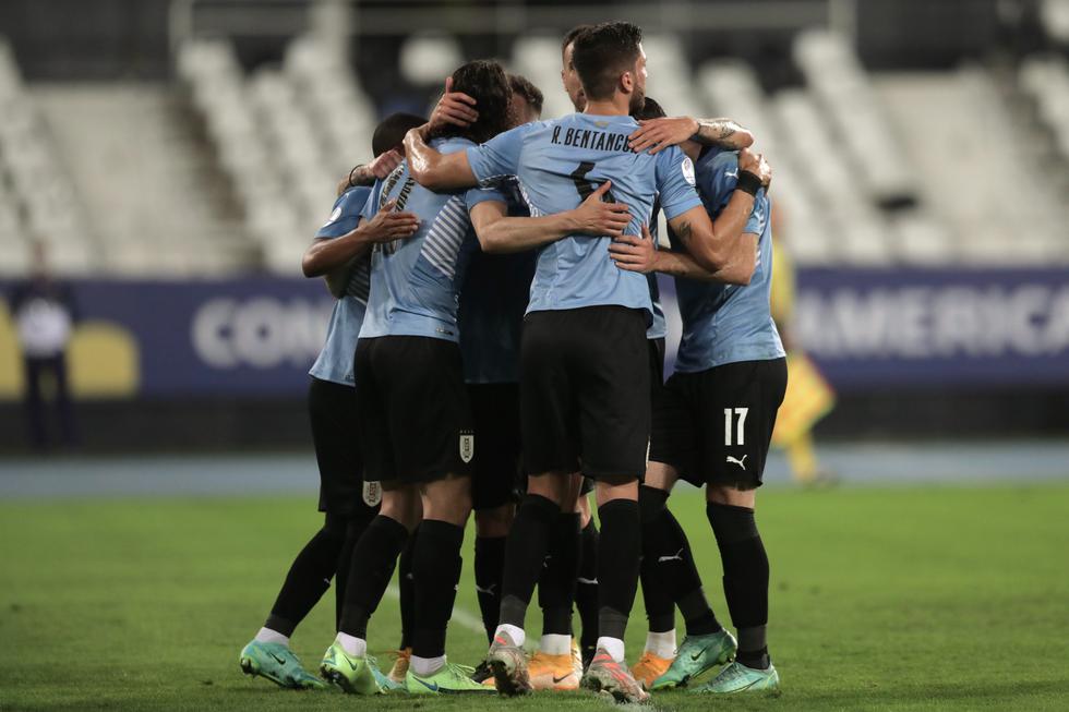 La selección de Uruguay no podrá contar con Luis Suárez y Edinson Cavani