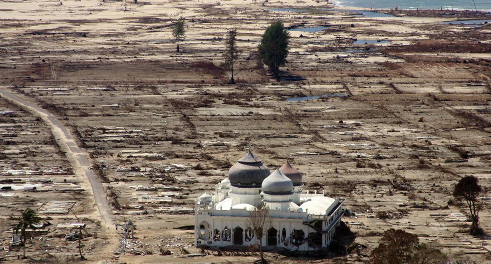 Un 26 de diciembre del 2004, un terremoto de magnitud 9 en Aceh, Sumatra, afecta a 12 países de Asia y África con una cifra de 229.000 muertos. (JOEL SAGET / AFP).