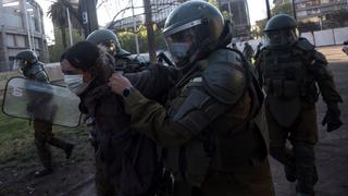 Detienen en Chile a tres policías acusados de tortura en el estallido social