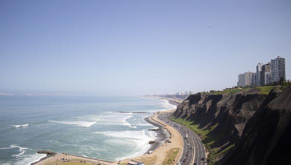 Playas de Miraflores tendrán acceso restringido a visitantes hasta que se termine de recoger pelícanos y otras aves muertas por gripe aviar. (Foto: GEC)