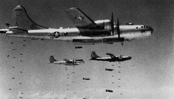 Los bombarderos B-29 y B-52 de Estados Unidos se convirtieron en la pesadilla de la población civil norcoreana. (Foto: BBC)