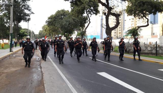 Las marchas en favor y en contra del presidente de Venezuela, Nicolás Maduro, ocurrieron un día antes del inicio de la Cumbre de las Américas. (Jorge Malpartida/El Comercio)
