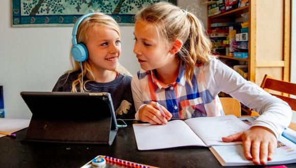 Ante la pandemia de covid-19 y el cierre masivo de instituciones educativas, los países nórdicos han liberado herramientas educativas online. (Foto: Getty)