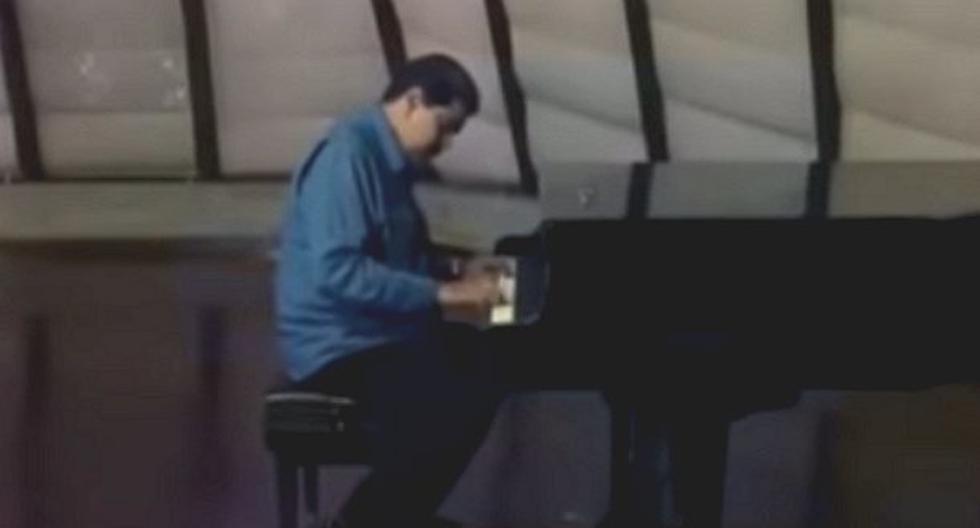 Nicolás Maduro apareció en un video en Twitter interpretando el piano. (Foto: Captura)