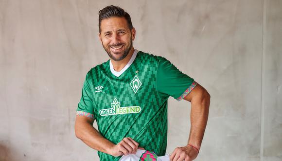 Con camiseta confirmada, Claudio Pizarro se alista para su despedida del fútbol este 24 de septiembre. (Foto: Werder Bremen)