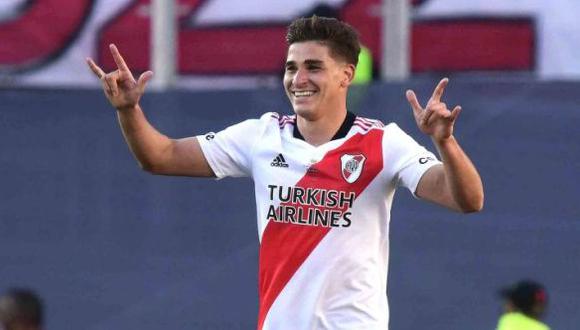 Julián Álvarez es uno de los futbolistas más destacados de River Plate. (Foto: AFP)