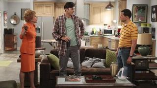 "Two and a Half Men": ¿Resucitar a un muerto?