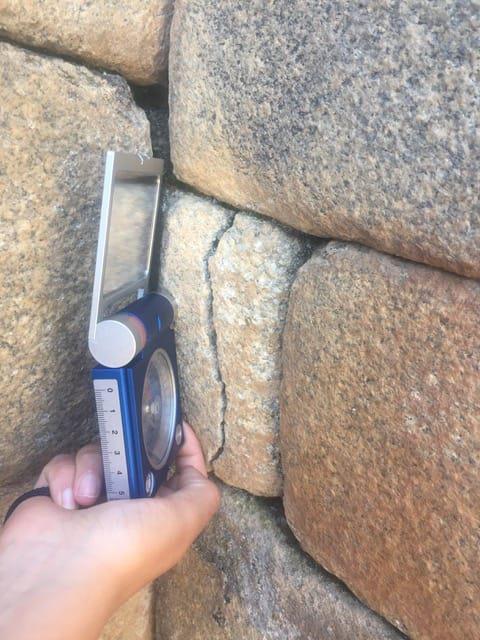 Las rajaduras halladas. (Foto: Ingemmet)