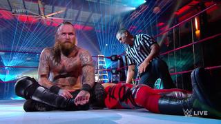 Aleister Black consiguió la clasificación a Money In The Bank tras una patada giratoria a Austin Theory | VIDEO