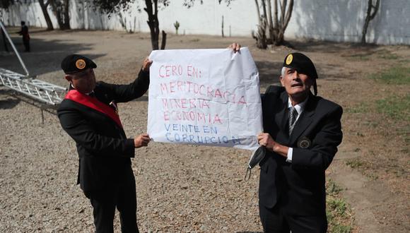 Dos de los excomandos de Chavín de Huántar que reclamaron la renuncia de Pedro Castillo. (Foto: Jesús Saucedo @photo.gec)
