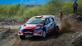 Nicolás Fuchs marcha en el segundo lugar en el Rally Argentino