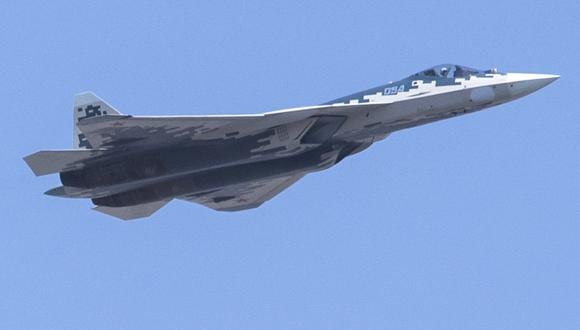 Un avión Sukhoi Su-57 de la Fuerza Aérea de Rusia. (AP Photo/Pavel Golovkin).