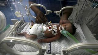 Milagro en Gaza: Salvan a bebe tras cesárea a su madre muerta