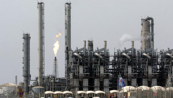 El petróleo marcó el martes su precio más alto desde 2014 debido a que las tensiones entre Rusia y Ucrania. (Foto: AFP)