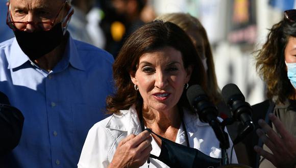 La gobernadora de Nueva York Kathy Hochul dice que el estado es “refugio seguro” para aborto. (MANDEL NGAN / AFP).