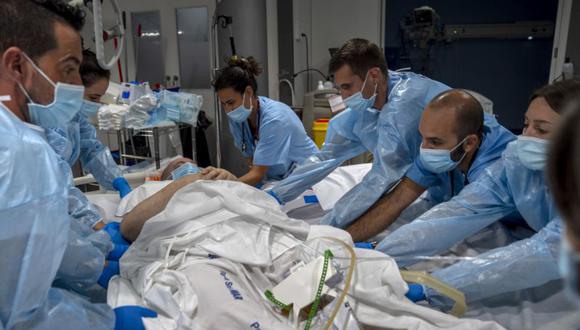 Coronavirus en España | Últimas noticias | Último minuto: reporte de infectados y muertos hoy, lunes 22 de marzo del 2021. | Covid-19 | (Foto: AP/Emilio Morenatti)