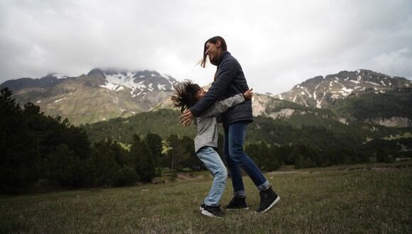 Varias familias viajarán junto a sus hijos el feriado largo y es importante que sigas algunos consejos para que no existe ningún percance. (Foto referencial: Pexels/Jonas Mohamadi).