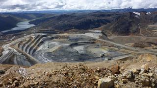 Minería, “la columna vertebral de la economía”: ¿Es el mejor momento para dejar de ser un país minero?