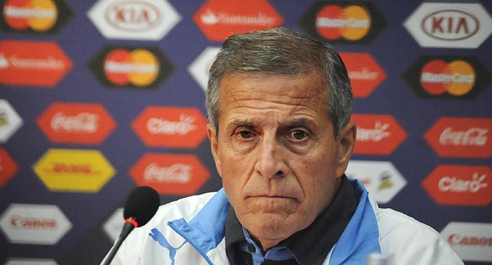 Óscar Tabarez confía en clasificar a los cuartos de final. (Foto: AFP)