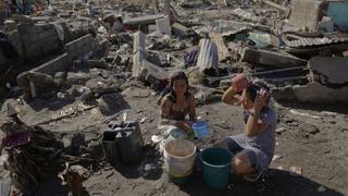 Insurgentes filipinos declaran tregua por el tifón "Haiyan"