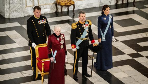 La reina Margarita II abdicará al trono danés el próximo 14 de enero en favor de su hijo mayor, Federico, y su esposa, Mary Donaldson.