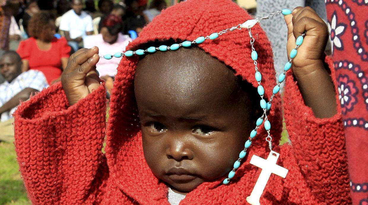 Miles asisten a la beatificación de una monja italiana en Kenia - 5