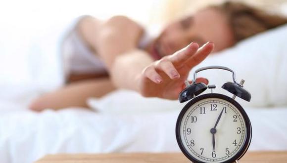FOTO 1 | Todos debemos dormir ocho horas. Aunque algunos de nosotros necesitaremos ocho horas de sueño, para otros será suficiente solo siete, nueve incluso cuatro horas –sí aunque no lo creas. En realidad depende de varios factores como la genética, la edad y el nivel de actividad.(Foto: Archivo El Comercio)