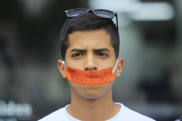Caso McDonald’s: plantón en Miraflores en protesta por muerte de dos jóvenes trabajadores. (Foto: Jessica Vicente)
