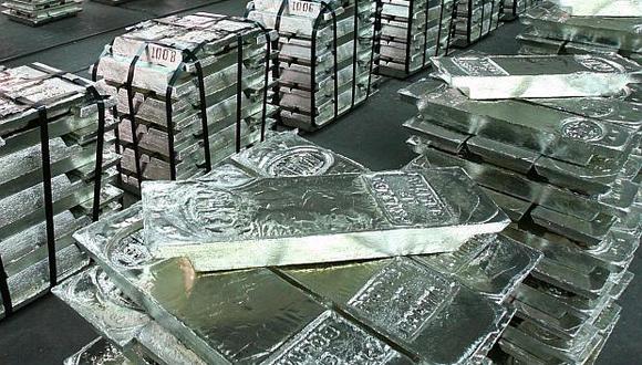 Las existencias de zinc en la&nbsp;Bolsa de Metales de Londres están en 123,500 toneladas, cerca de la mitad de las que había en agosto. (Foto: Reuters)