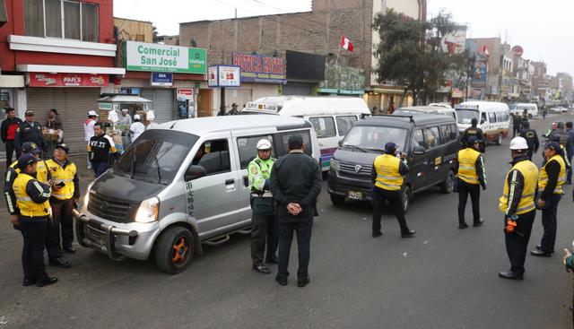 Municipalidad de Lima realizó operaciones en Independencia y Los Olivos. Doce vehículos fueron internados. (Foto: Difusión)