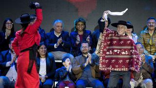 Piñera abre las Fiestas Patrias de Chile bailando la tradicional cueca | VIDEO