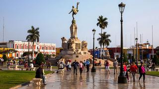 Excreta de paloma, el mayor peligro de monumento en Trujillo