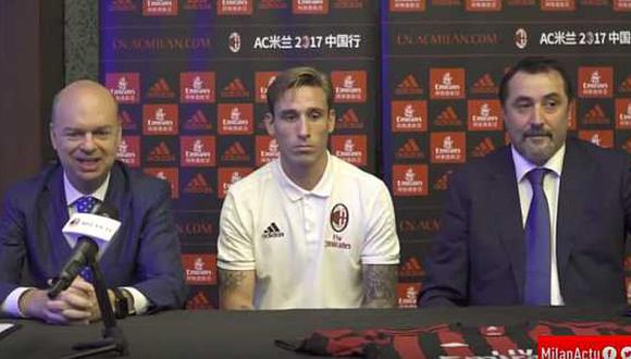 Lucas Biglia, flamante refuerzo del  AC Milan, eligió la camiseta número '21' en honor al ídolo italiano Andrea Pirlo. (Foto: Captura)