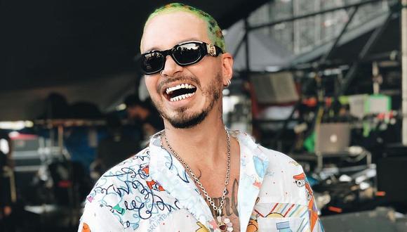 J Balvin presume el peculiar e íntimo regalo de sus fanáticas durante su concierto. (Foto: @jbalvin)