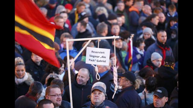 Alemania: miles protestan contra la llegada de refugiados - 11