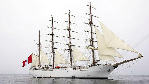 El buque peruano a vela Unión puso a prueba su navegabilidad