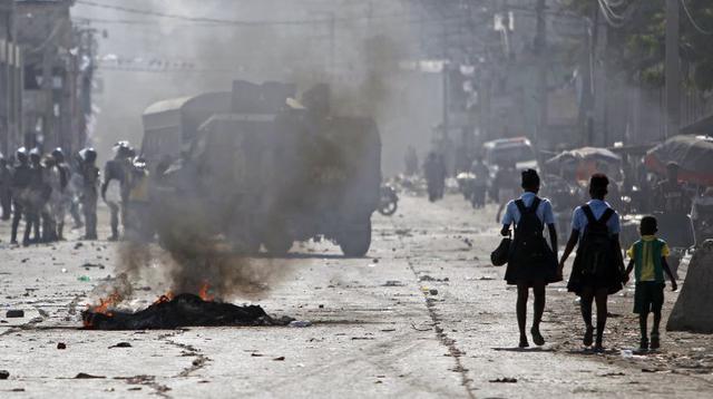 Haití espera resultados electorales con violentas marchas - 2