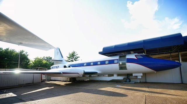 Elvis Presley: subastarán dos de sus jets privados - 1